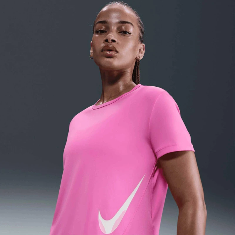 Дамска Тениска Nike W NK TEMPO SWSH HBR DF SS TOP - HV2772-675
